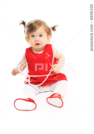baby isolated one 6606100
