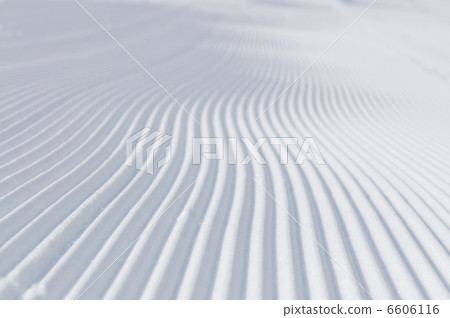 tracks on ski slopes at beautiful sunny winter day tracks on ski slopes at beautiful sunny winter day 6606116