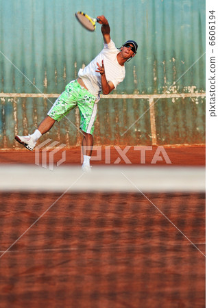 tennis man 6606194