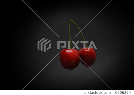 fresh cherry 6606224