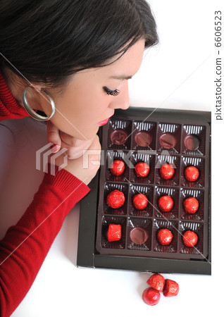 chocolate woman 6606523