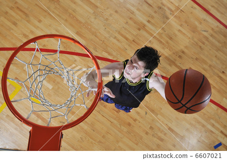 basketball player basketball player 6607021