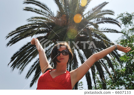 tourist tourist 6607133
