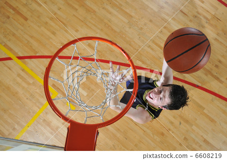 basketball man basketball man 6608219
