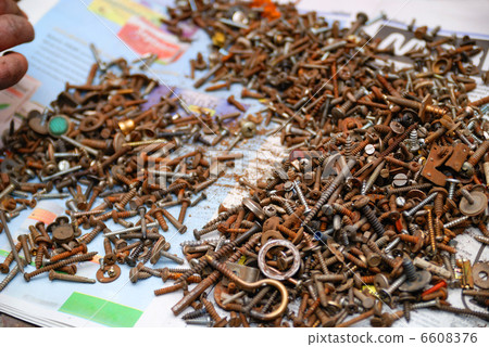 Set of screw and bolt heads Set of screw and bolt heads 6608376