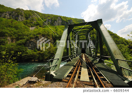 bridge river wild 6609344