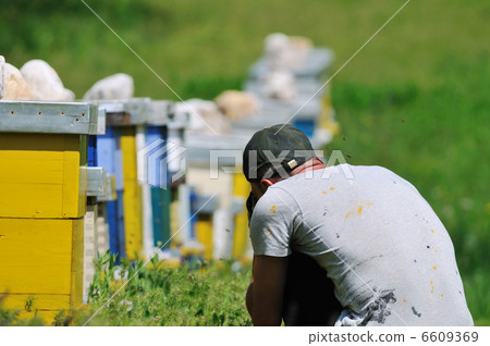 man outdoor man outdoor 6609369