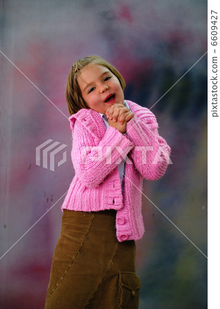Cute little girl having fun Cute little girl having fun 6609427