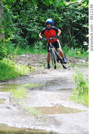 mountain bike 6611146