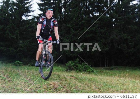 mountain bike outdoor ride mountain bike outdoor ride 6611157