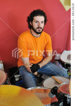 drum music player 6611618