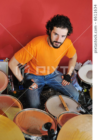 drum music player 6611634