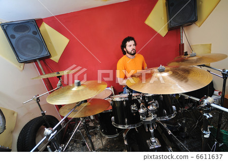 drum music player 6611637