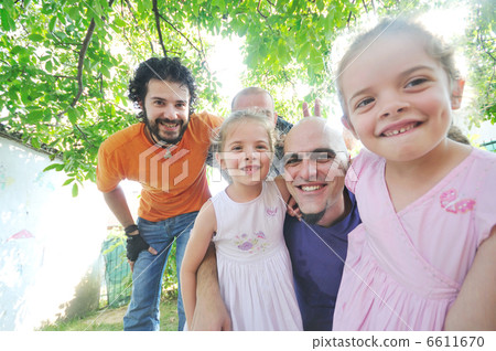 happy people happy people 6611670