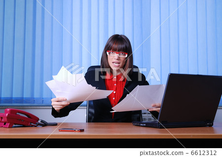 .angry businesswoman holding empty documents | UNFINISHED JOB CO .angry businesswoman holding empty documents | UNFINISHED JOB CO 6612312