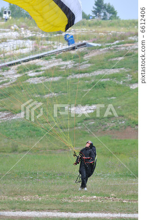 paragliding sport paragliding sport 6612406