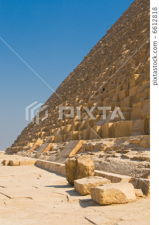 Pyramids of Giza, Cairo Pyramids of Giza, Cairo 6612818
