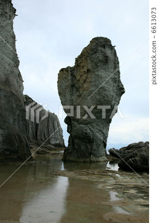 The Buddha has a rocky rock The Buddha has a rocky rock 6613073