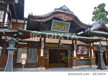 Dogo Onsen Main Bldg. (Front) (Dogakino-cho, Matsuyama City Ehime Prefecture) Dogo Onsen Main Bldg. (Front) (Dogakino-cho, Matsuyama City Ehime Prefecture) 6614034