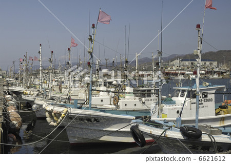 Fishing vessel 6621612