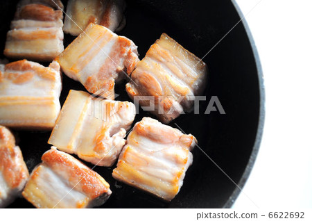 多汁的五花肉 6622692