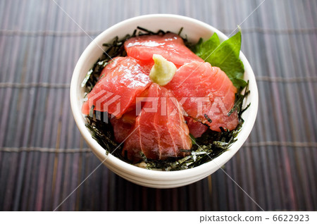Tuna bowl 6622923