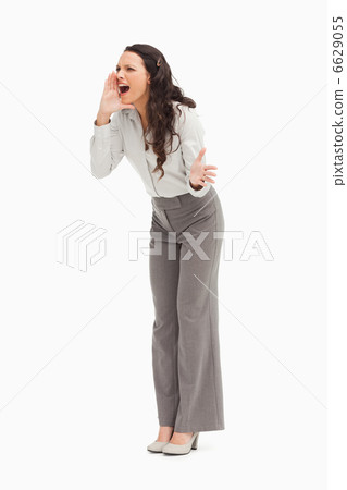 Employee screaming 6629055