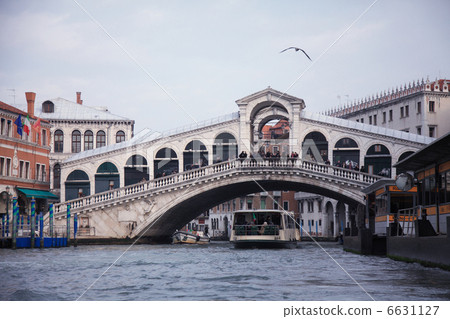 Venezia Rialto Bridge Venezia Rialto Bridge 6631127