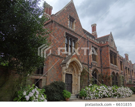 Cambridge University Cambridge University 6631835