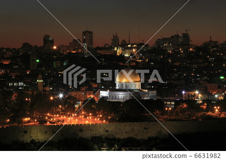 從橄欖山的寺廟山 6631982