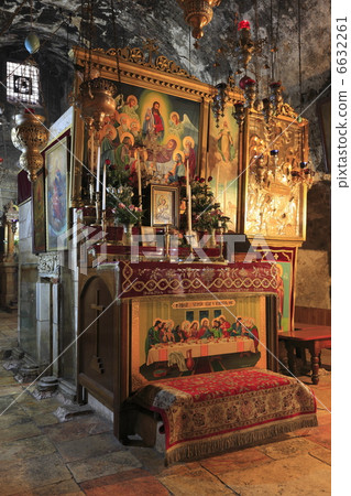 The grave of Maria's tomb's church Maria 6632261