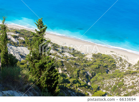 Lefkada coast beach (Greece) 6633694