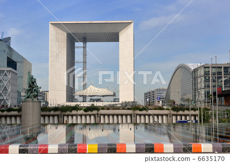 Modern Buildings in the new center of Paris 6635170