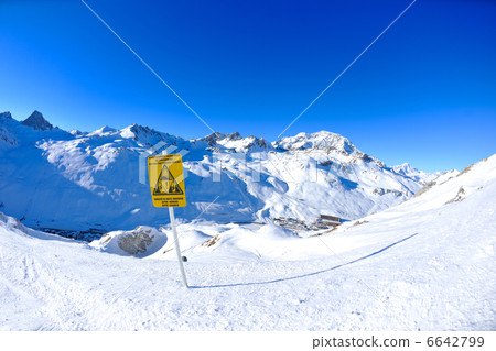 Sign board at High mountains under snow in the winter Sign board at High mountains under snow in the winter 6642799