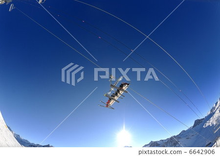 Ski lift 6642906