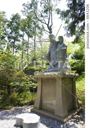 Autogenous shrine Izanagi / Izanami statue 2 6643206