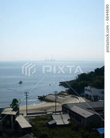 The shore of Shinojima 6644690