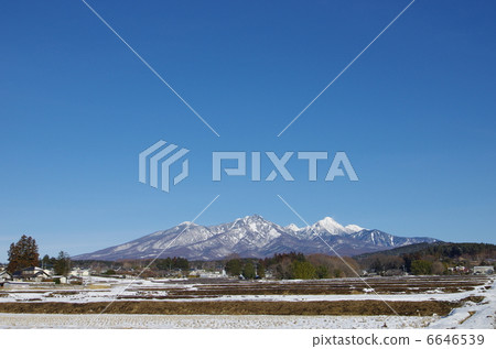 Yatsugatake mountain in winter 6646539