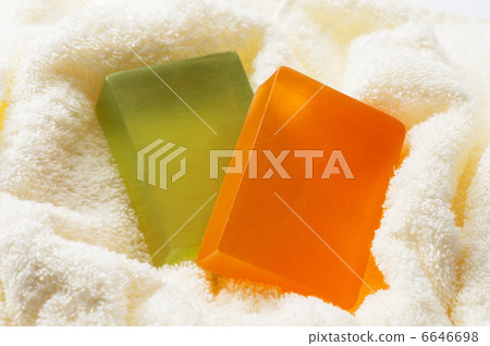 用毛巾包裹的肥皂 6646698