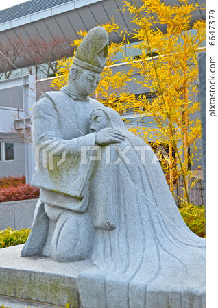 源氏故事的石像（宮古美吉前廣場西側/京都市左京區岡崎） 6647379