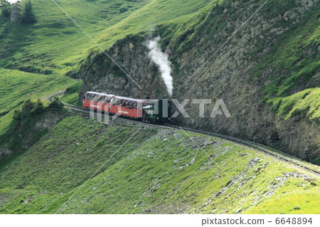 Rothhorn and Brienz Lake Rothhorn and Brienz Lake 6648894