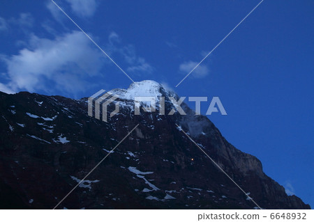 Michiyo Eiger 6648932