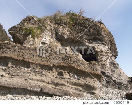Trace of the stone ding of the beef beach 6650449