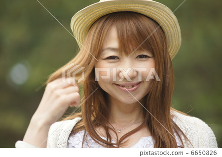戴草帽的婦女 戴草帽的婦女 6650826