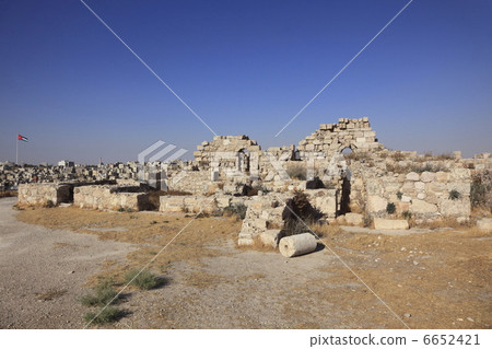 Amman Castle Roman ruins and Amman Street 6652421