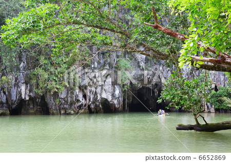 Entrance to the Puerto Princesa Subterranean River 6652869
