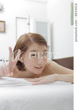 Beauty Salon Beauty Salon 6654918
