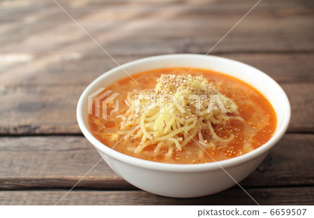 無配料的辣味噌拉麵 無配料的辣味噌拉麵 6659507