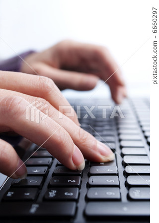 writing on laptop 6660297