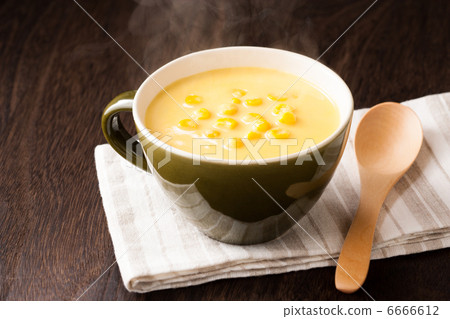 玉米potage蒸汽側身 玉米potage蒸汽側身 6666612